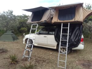 a V8 with 2 double rooftop tents