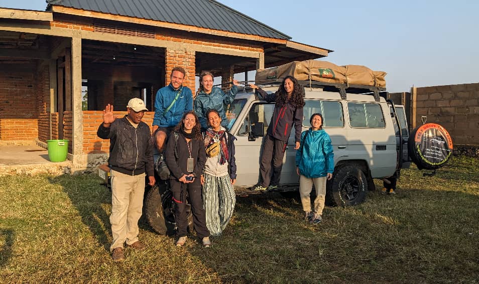 Tourist at Machonchwe camp